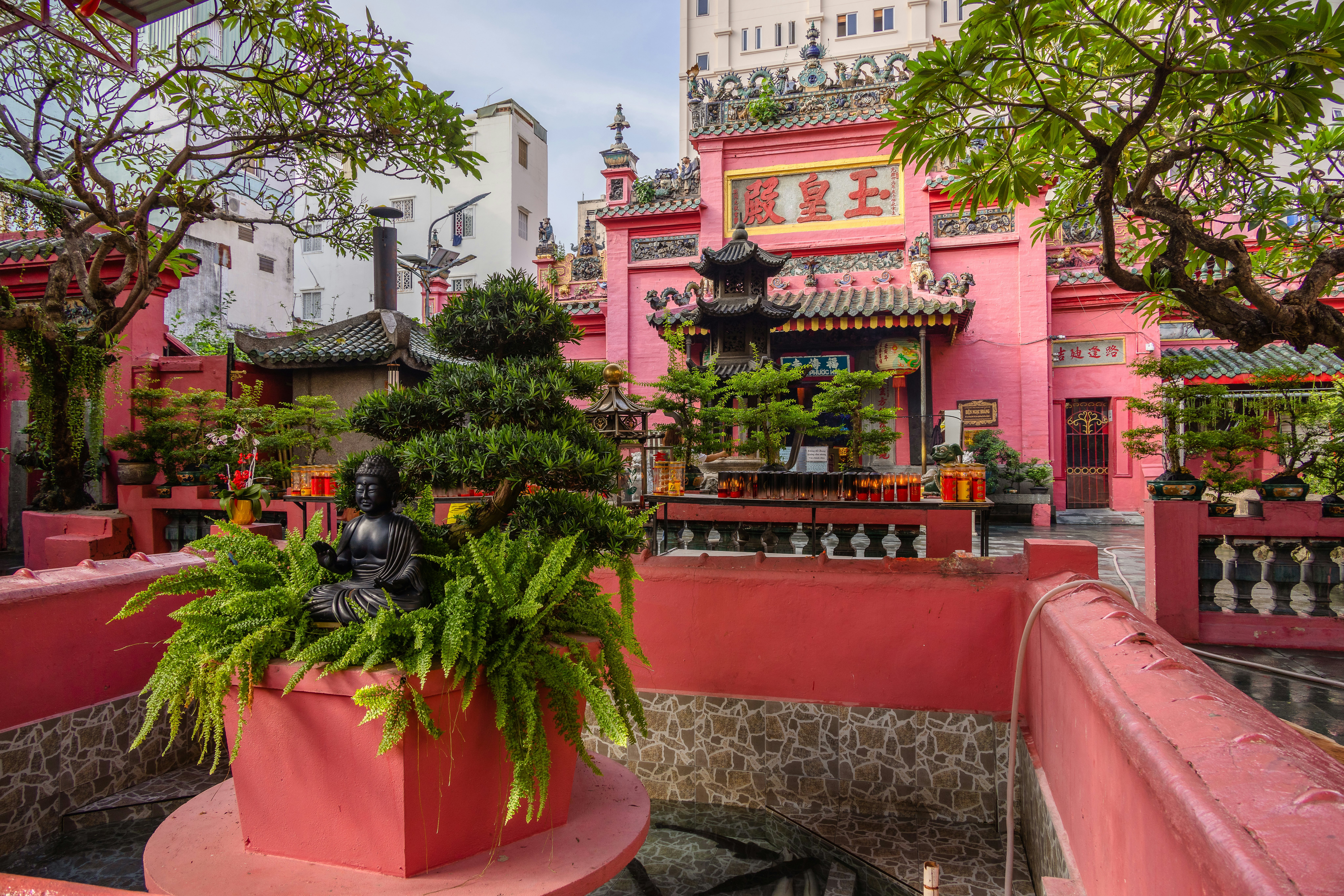 Jade Emperor Pagoda in Ho Chi Minh City, Vietnam is one of the major tourists sights.
1517614391